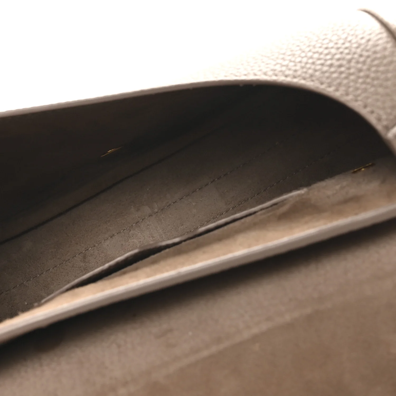 Grained Calfskin Medium Bobby Flap Warm Taupe - Image 5