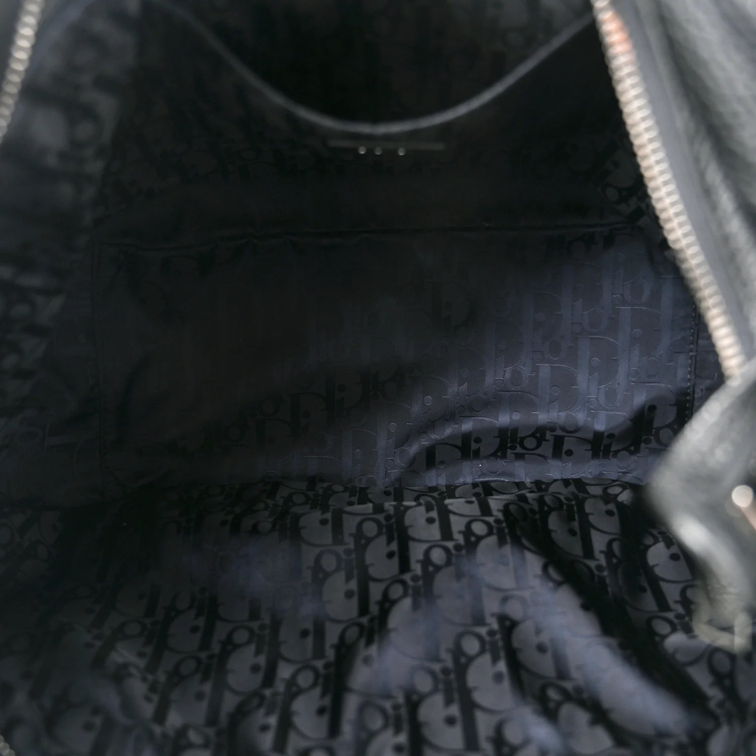Grained Calfskin Saddle Soft Bag Black - Image 5
