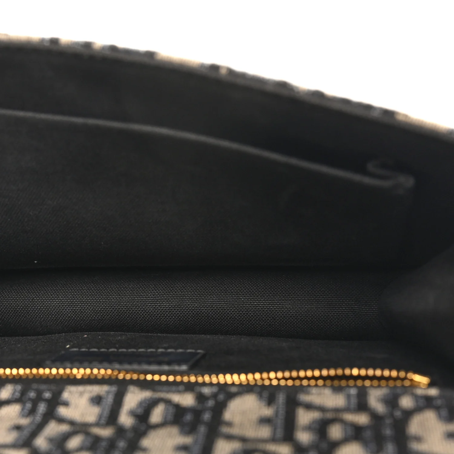 Oblique 30 Montaigne Flap Bag Blue - Image 5