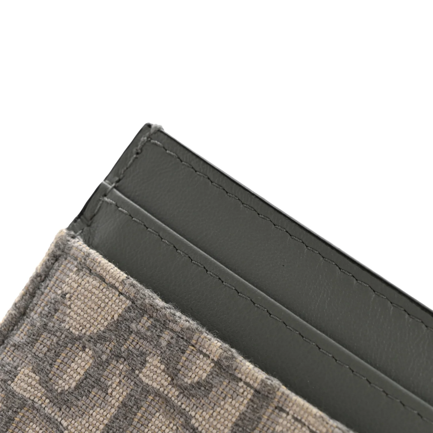 Oblique Calfskin 30 Montaigne Freesia Card Holder Grey - Image 9