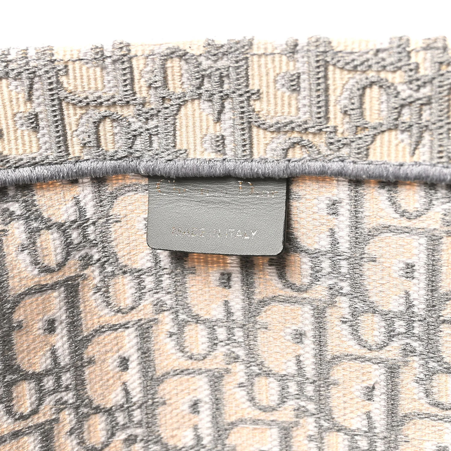Oblique Large Book Tote Grey - Image 6