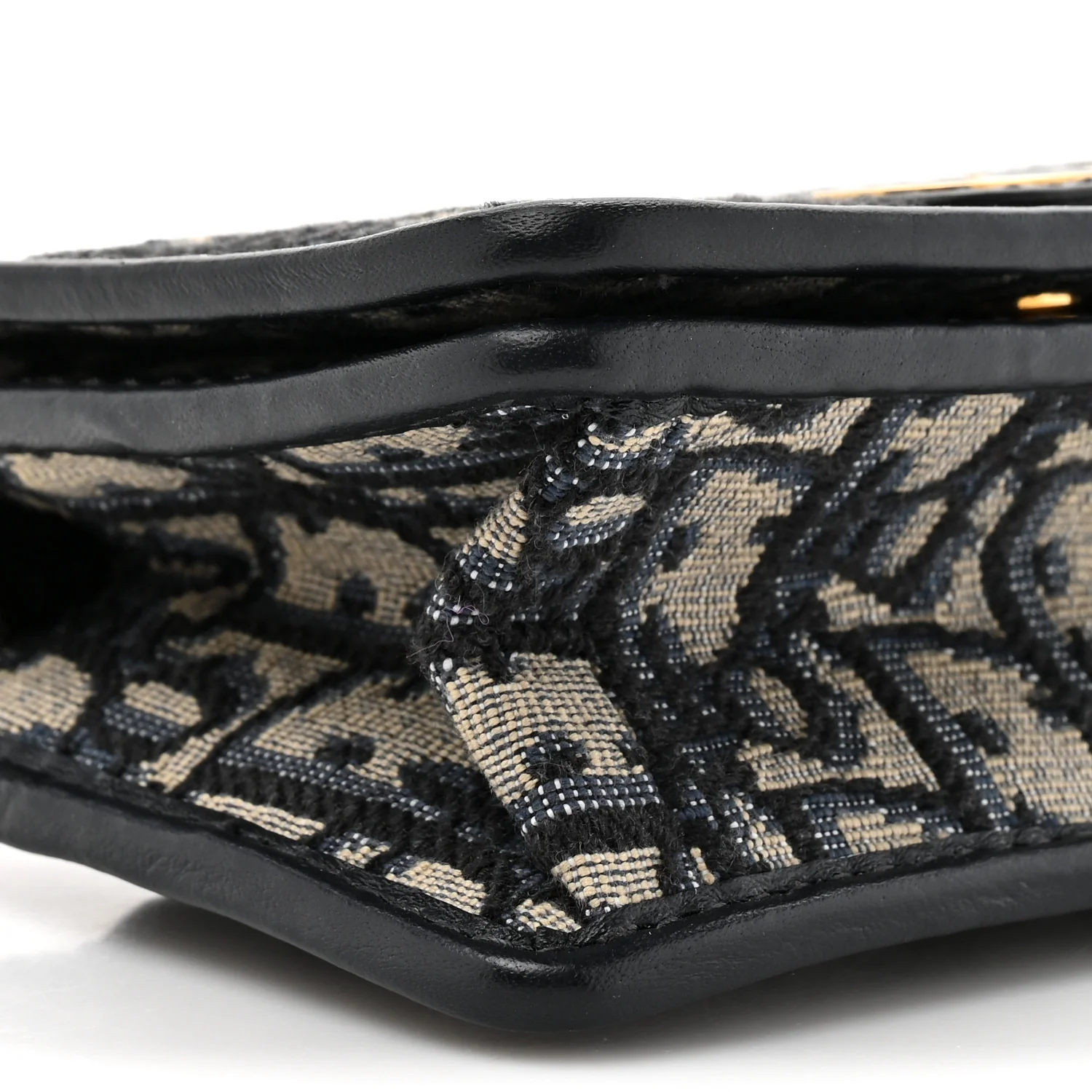 Oblique Nano 30 Montaigne Pouch Blue - Image 10