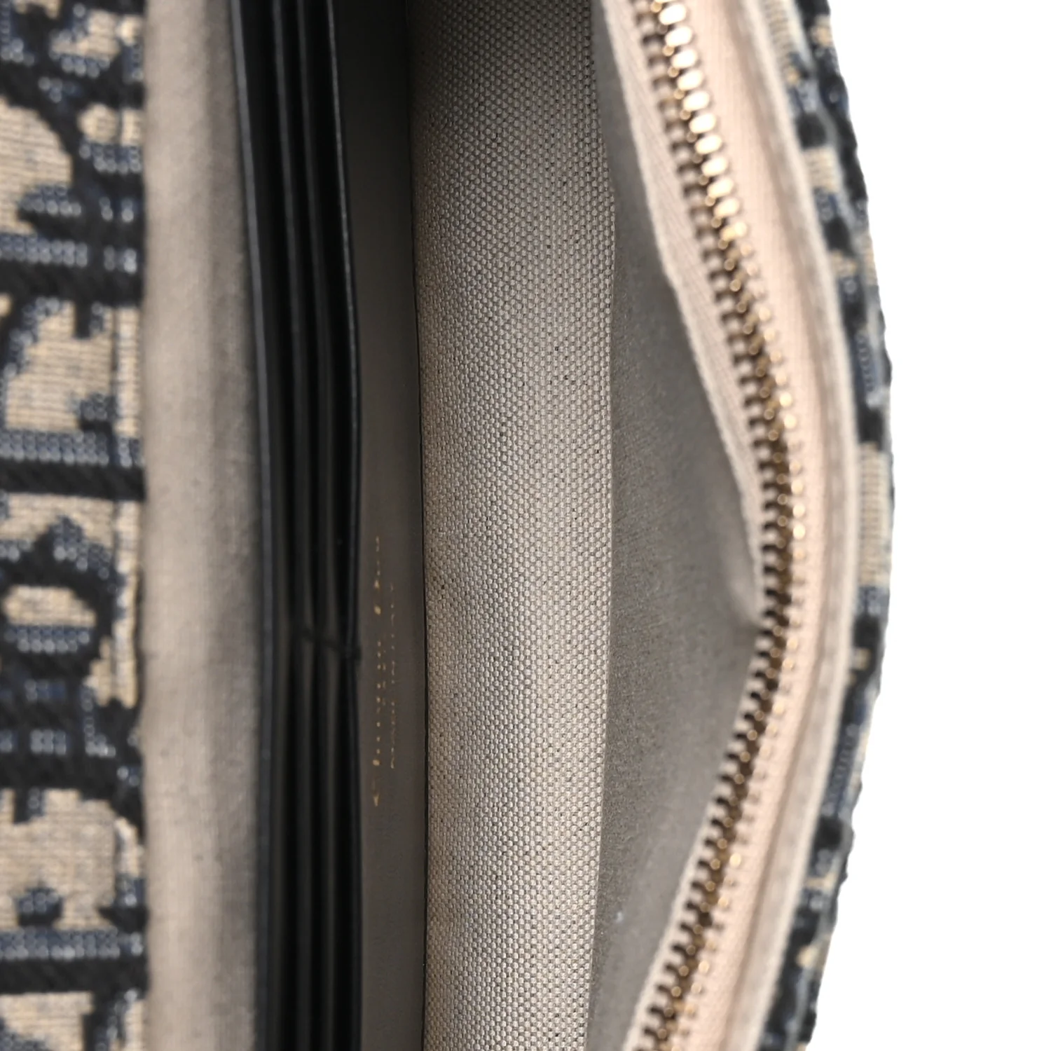 Oblique Saddle Chain Pouch Blue - Image 5