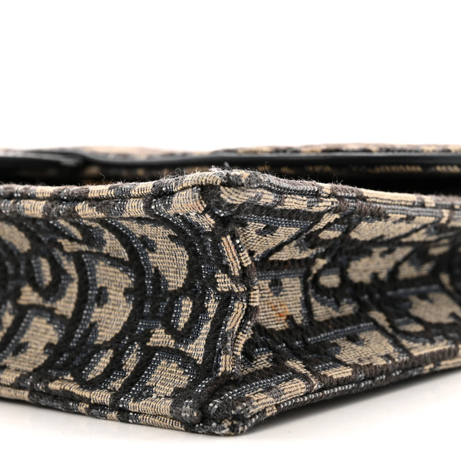 Oblique Saddle Chain Pouch Blue - Image 10