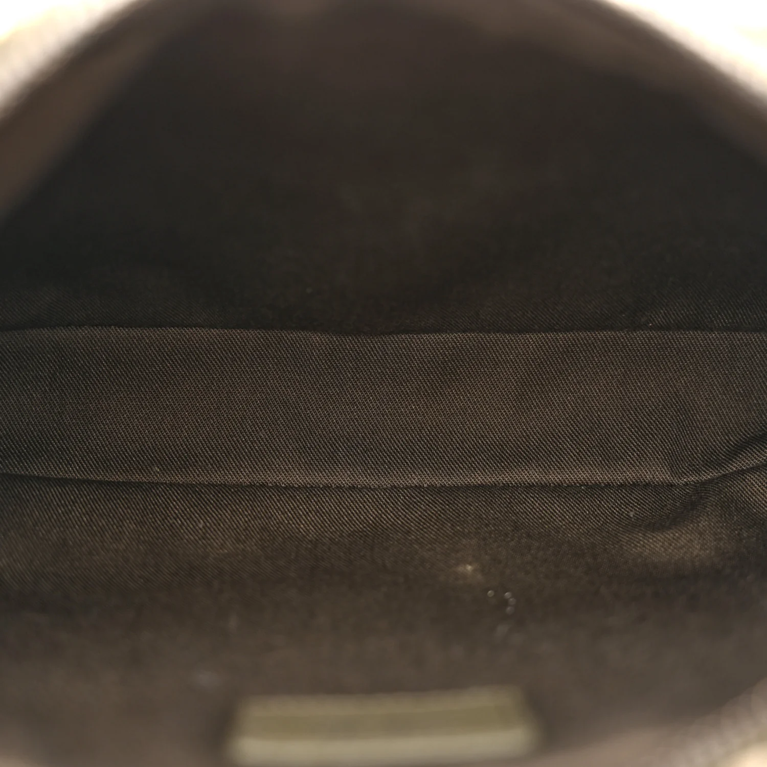Oblique Saddle Triple Pouch Green - Image 5