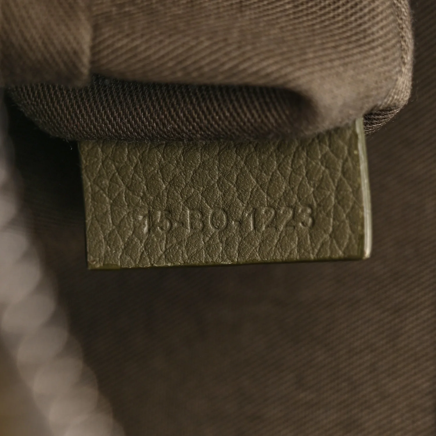 Oblique Saddle Triple Pouch Green - Image 8