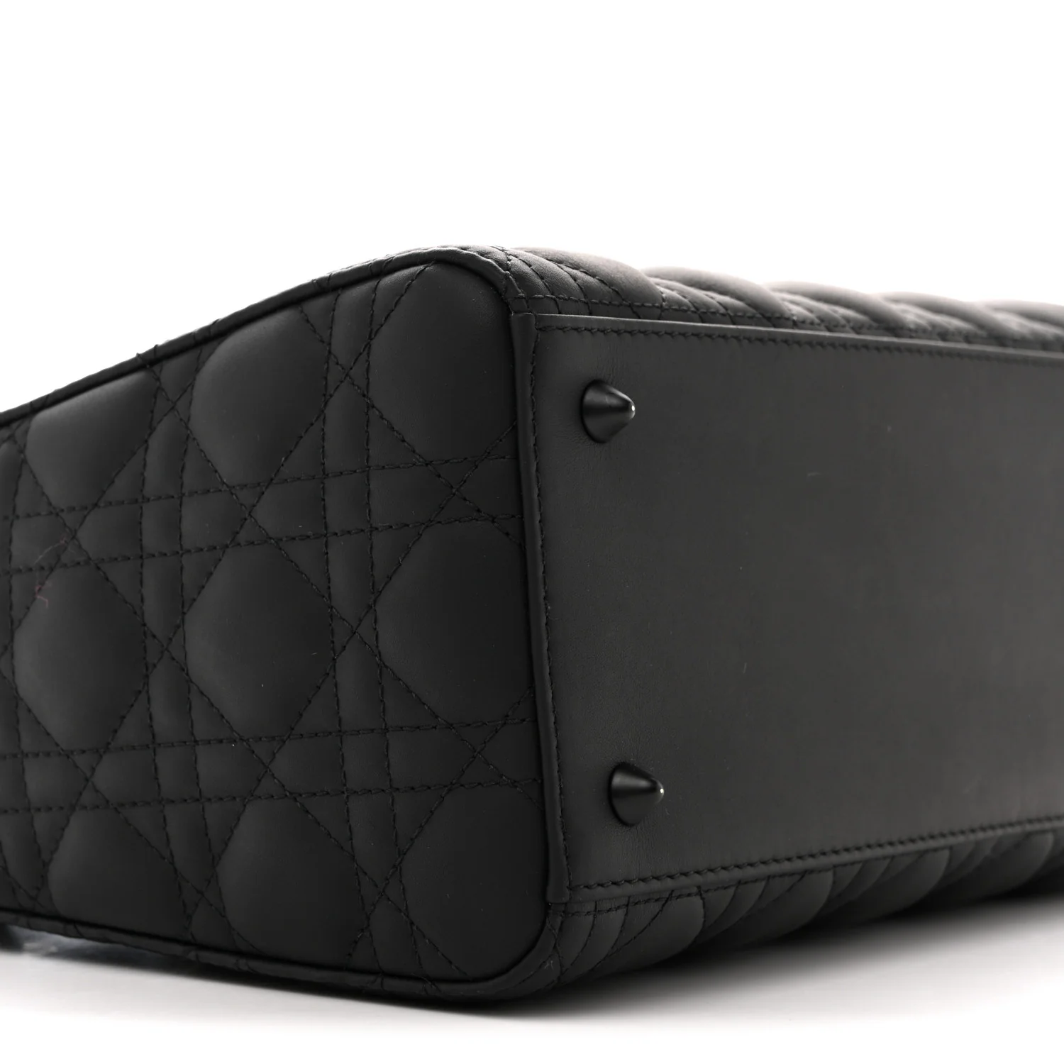 Ultra Matte Calfskin Cannage Medium Lady Dior Black - Image 9