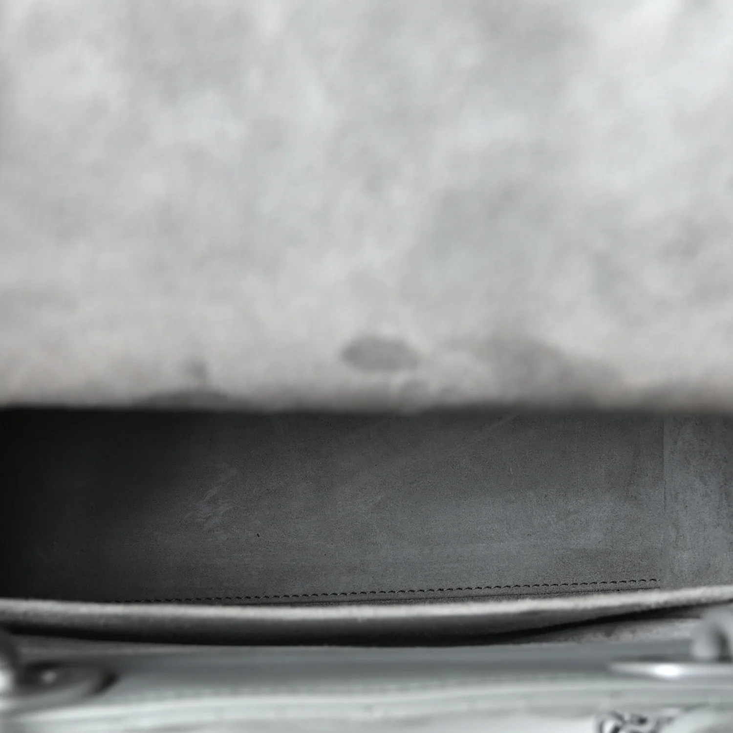 Ultra Matte Calfskin Cannage Medium Lady Dior Grey Stone - Image 5