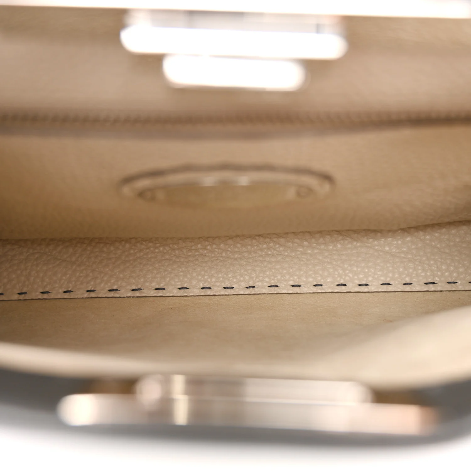 Cuoio Romano Selleria Bi-Color Medium Peekaboo Iconic Satchel Asfalto Latte - Image 6