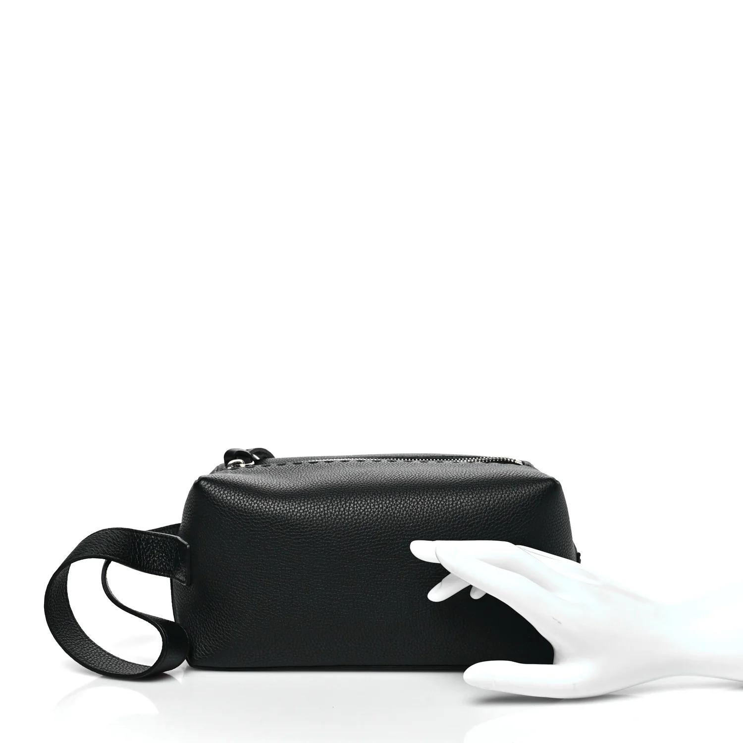 Cuoio Romano Selleria Toiletry Case Black - Image 2