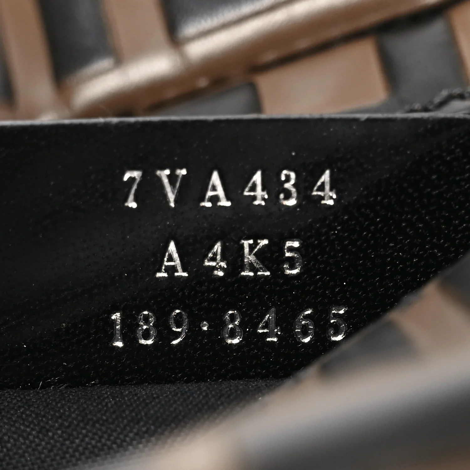 Vitello Century Bi-Color FF 1974 Embossed Belt Bag Maya Black - Image 7