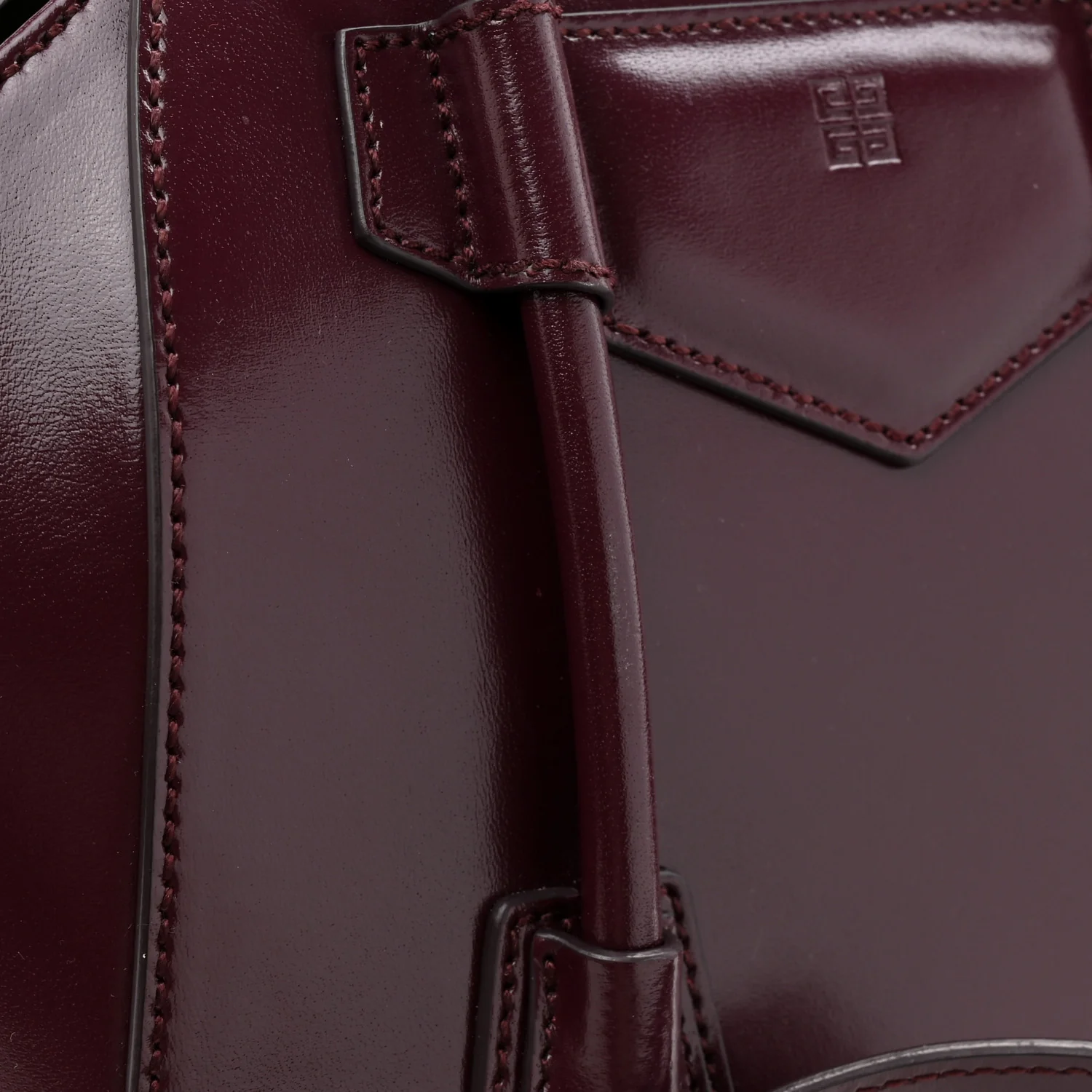 Box Calfskin Mini Lock Antigona Oxblood Red - Image 11