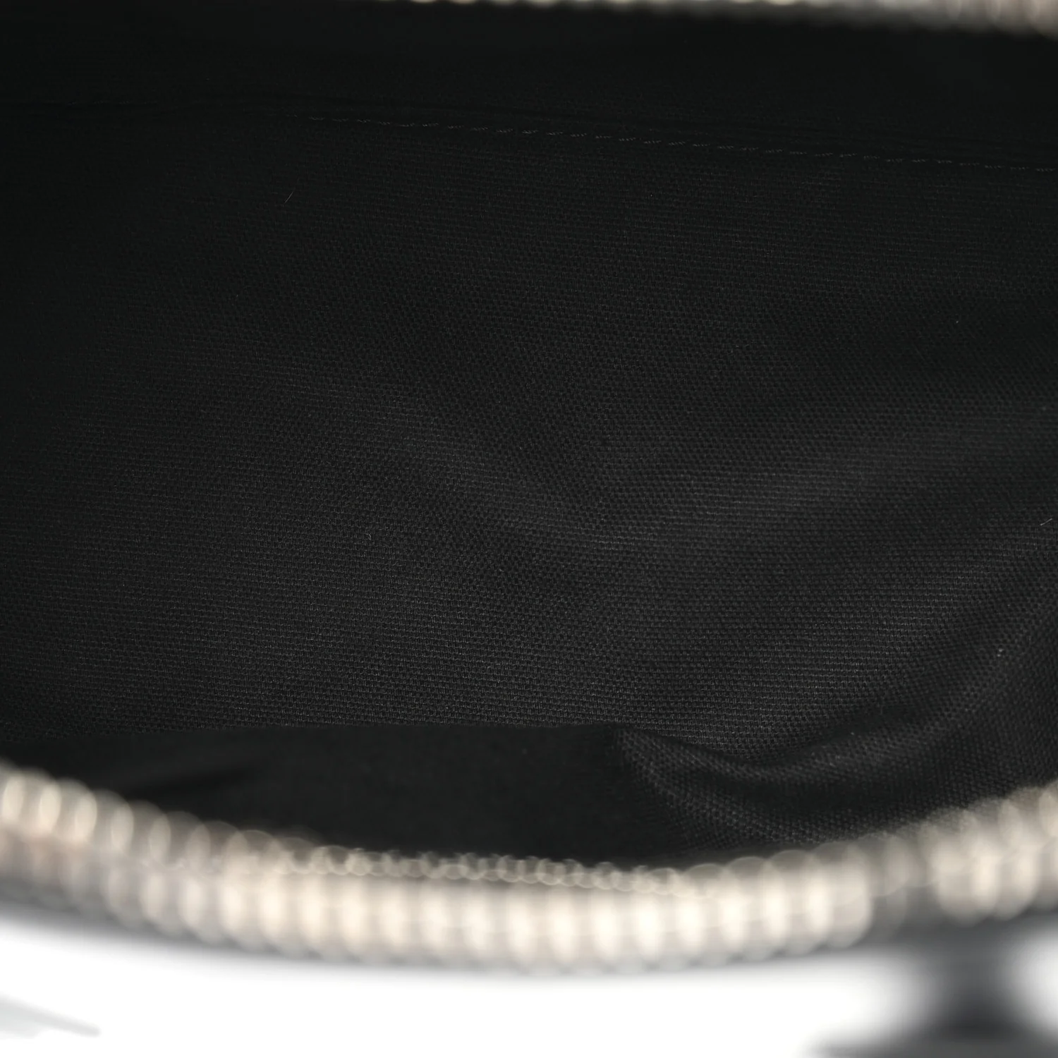 Calfskin Small Studded Antigona Black - Image 5