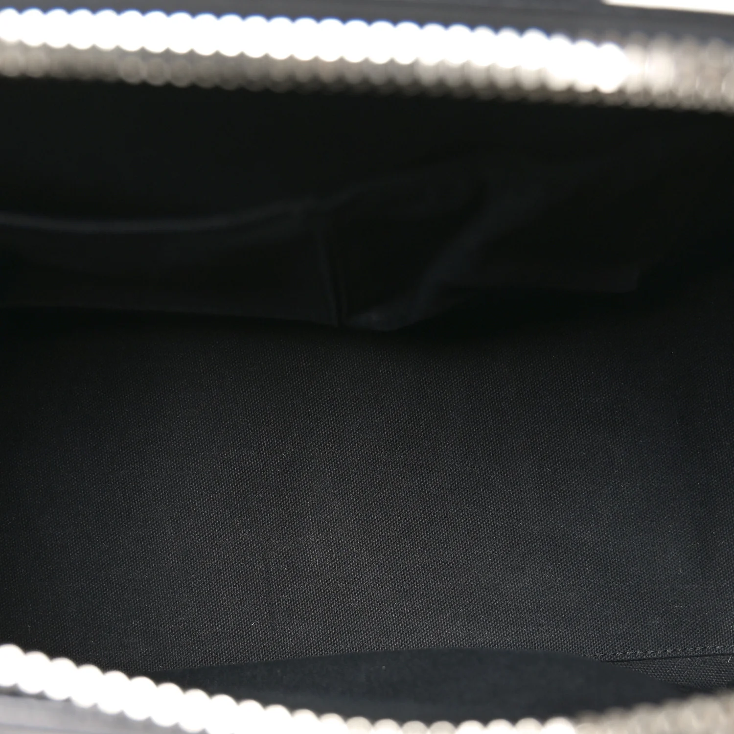 Shiny Lord Calfskin Medium Antigona Black - Image 5