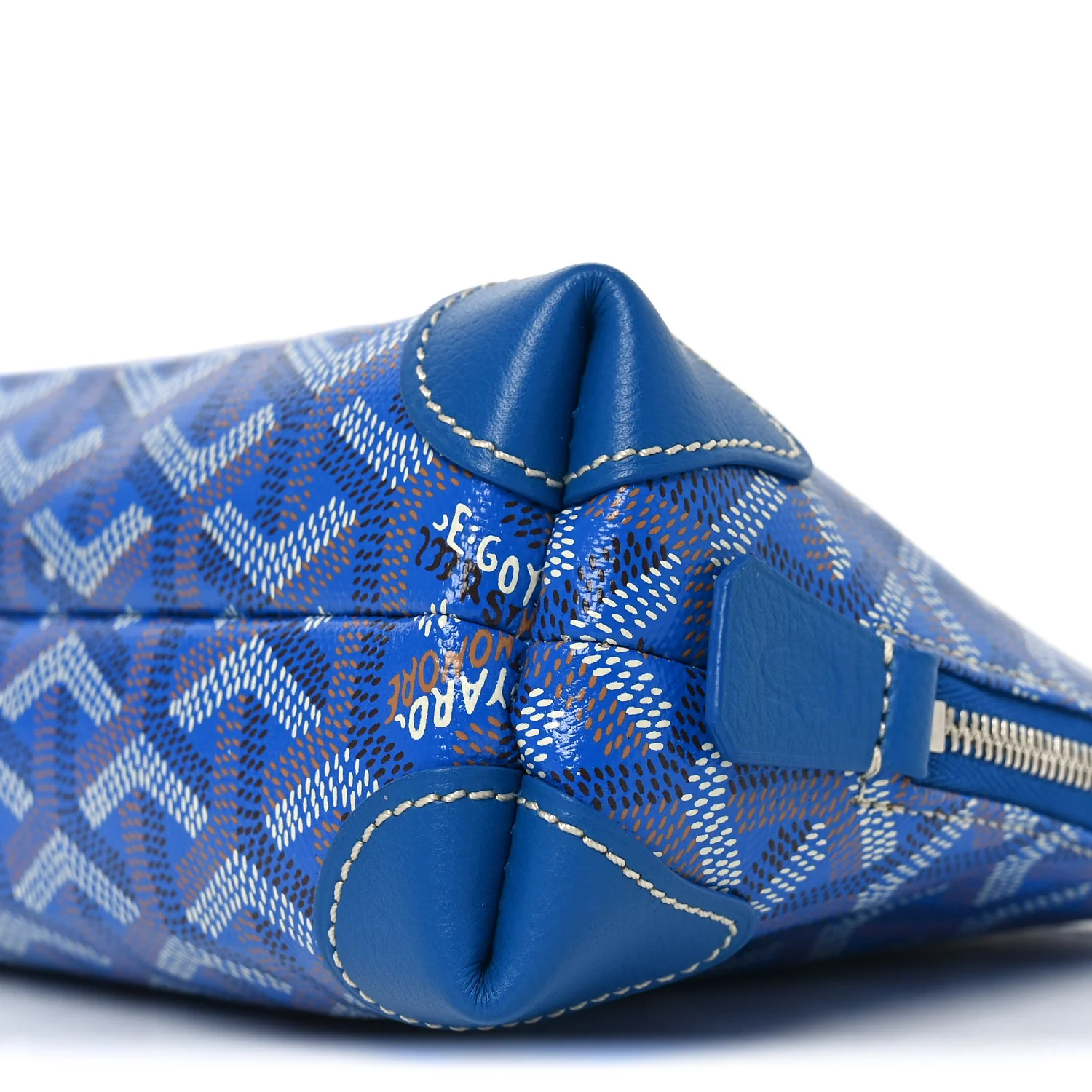Goyardine Vendome Toiletry Pouch Sky Blue - Image 8