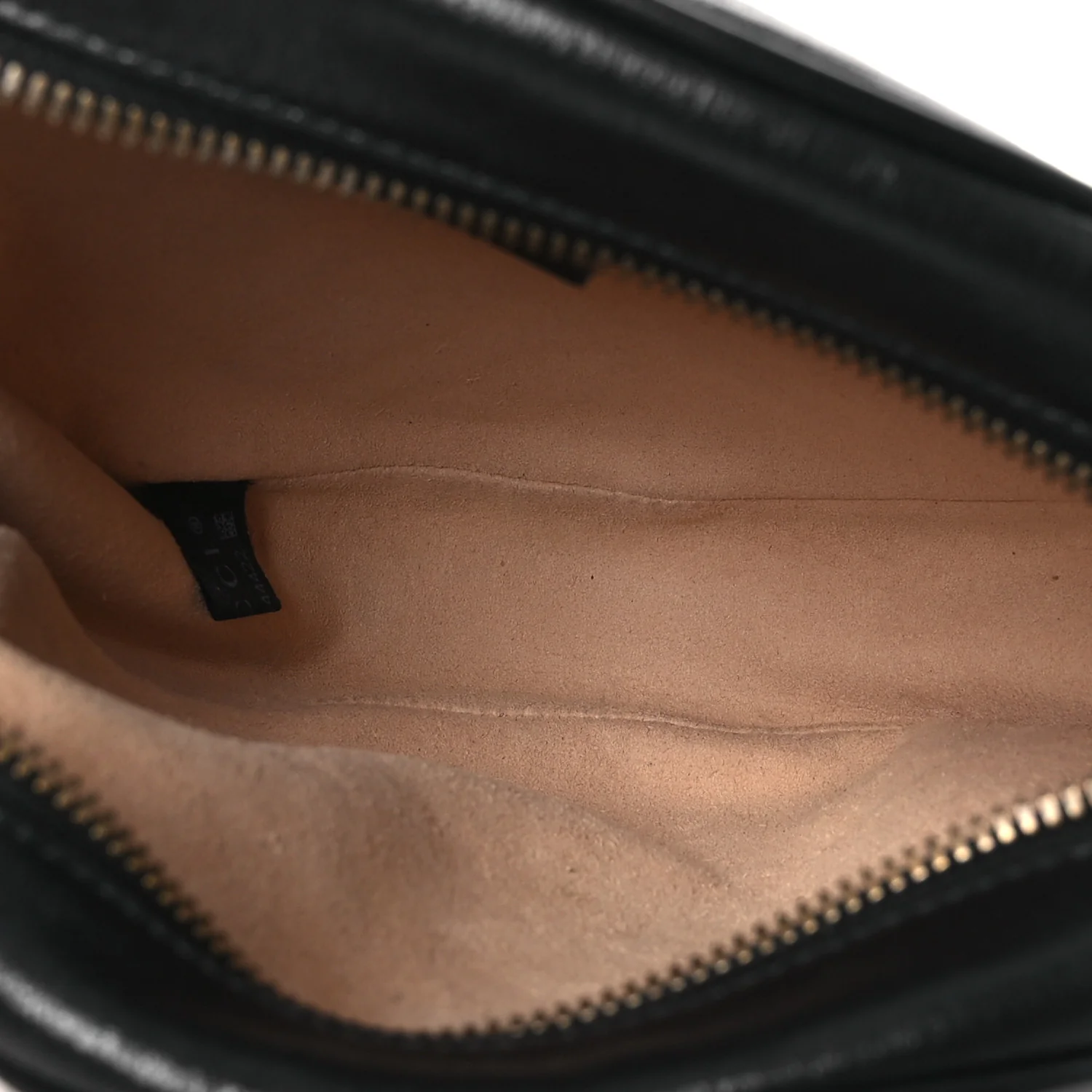 Azalea Calfskin Matelasse Heart Mini GG Marmont Round Shoulder Bag Black - Image 4