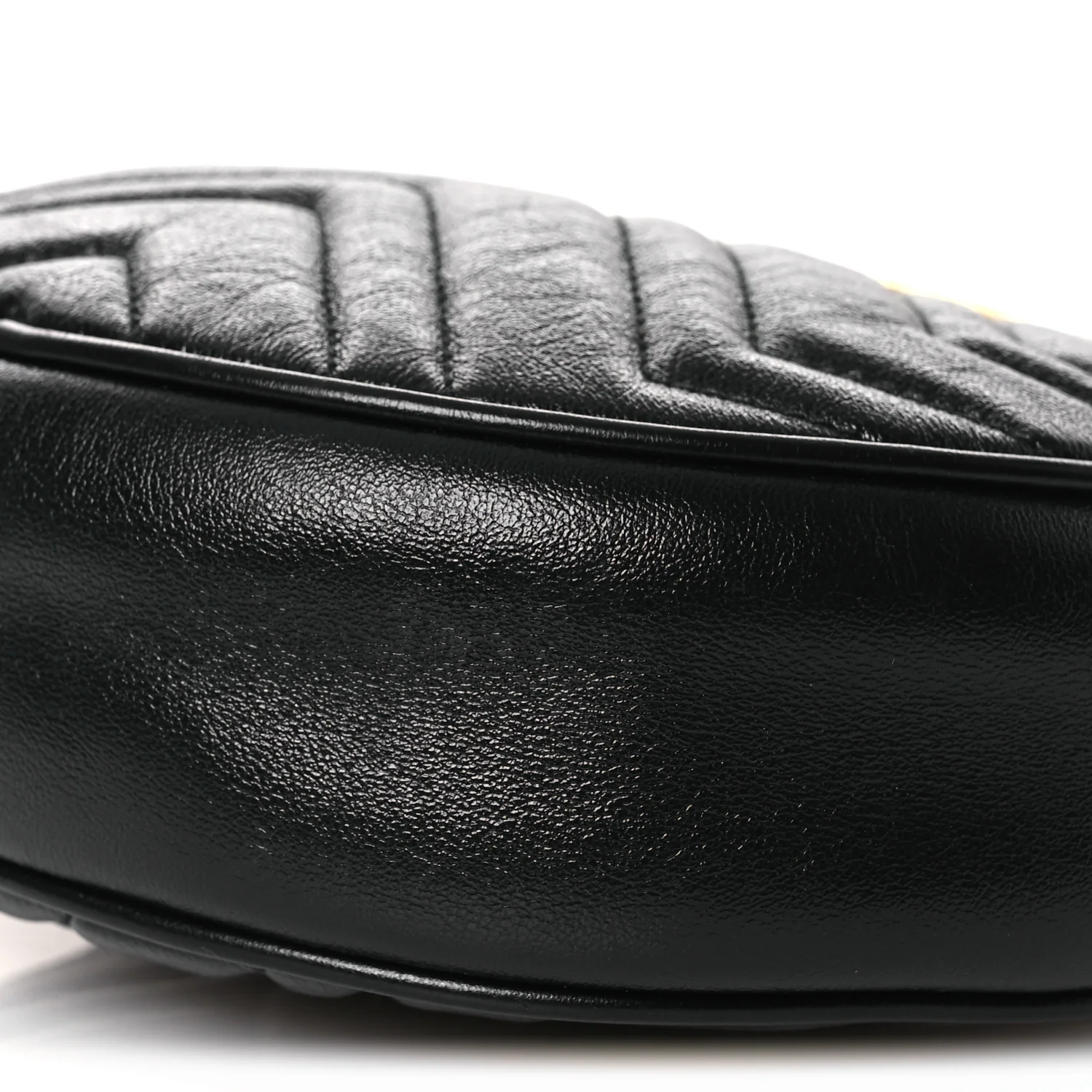 Azalea Calfskin Matelasse Heart Mini GG Marmont Round Shoulder Bag Black - Image 9