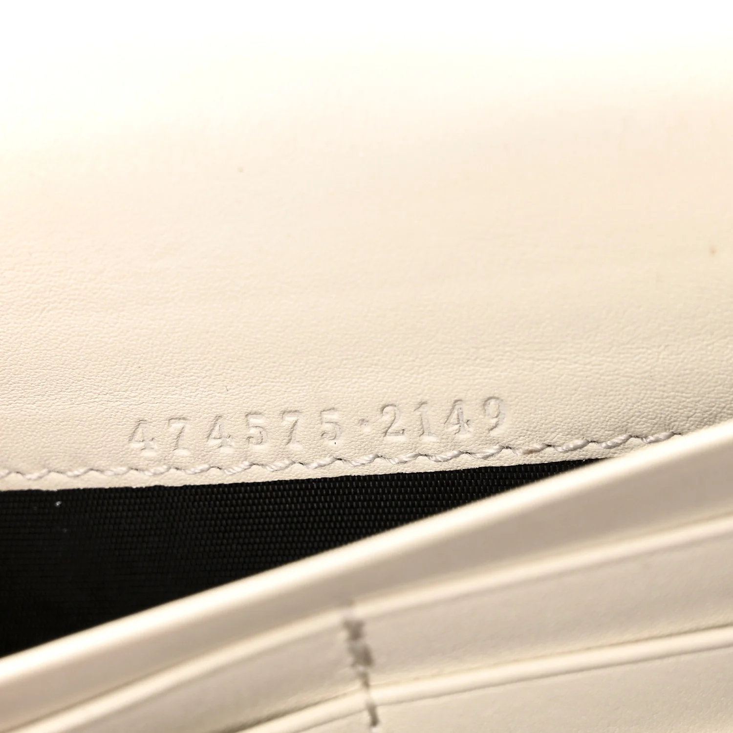 Calfskin Matelasse GG Marmont Chain Wallet Mystic White - Image 7
