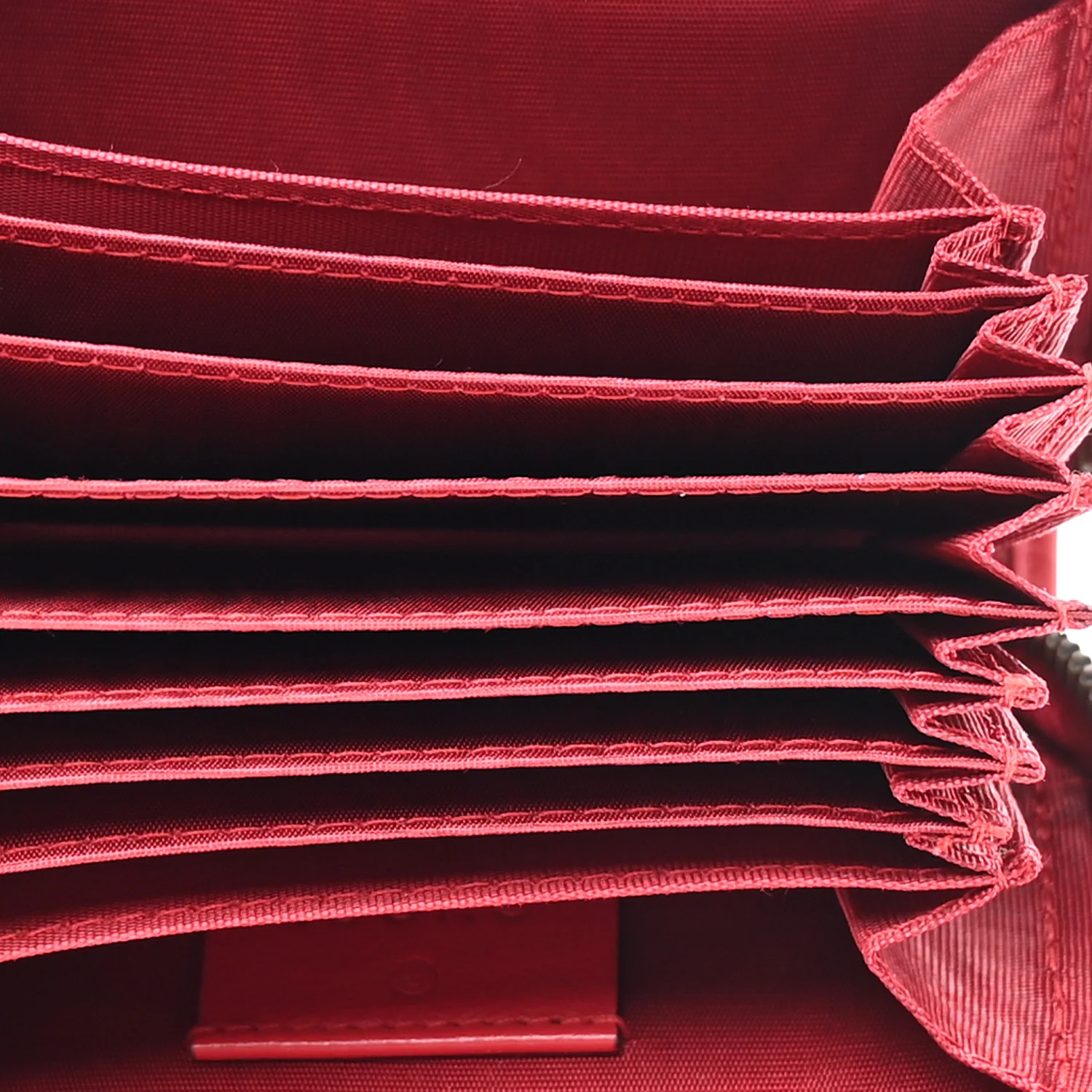 Calfskin Matelasse GG Marmont Zip Around Card Case Hibiscus Red - Image 5