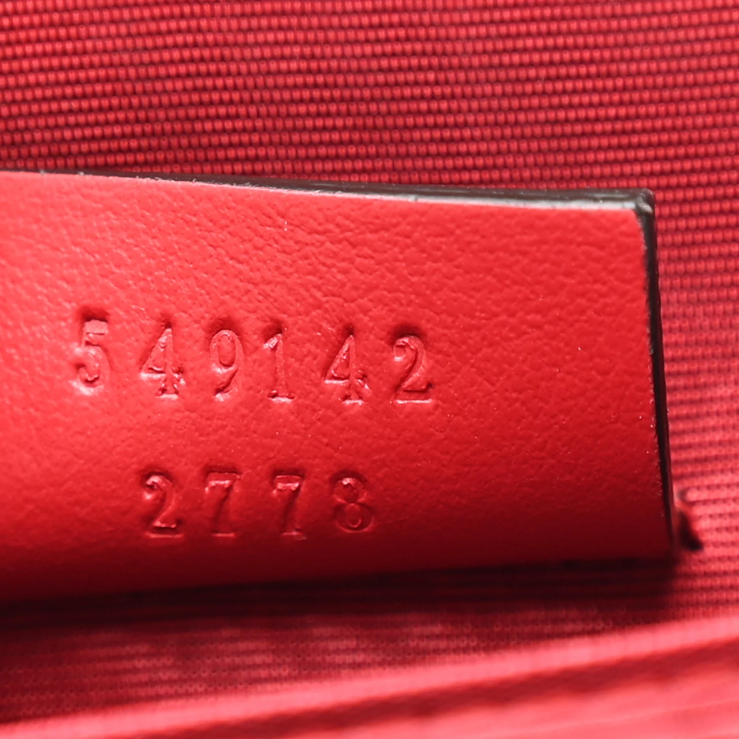 Calfskin Matelasse GG Marmont Zip Around Card Case Hibiscus Red - Image 7