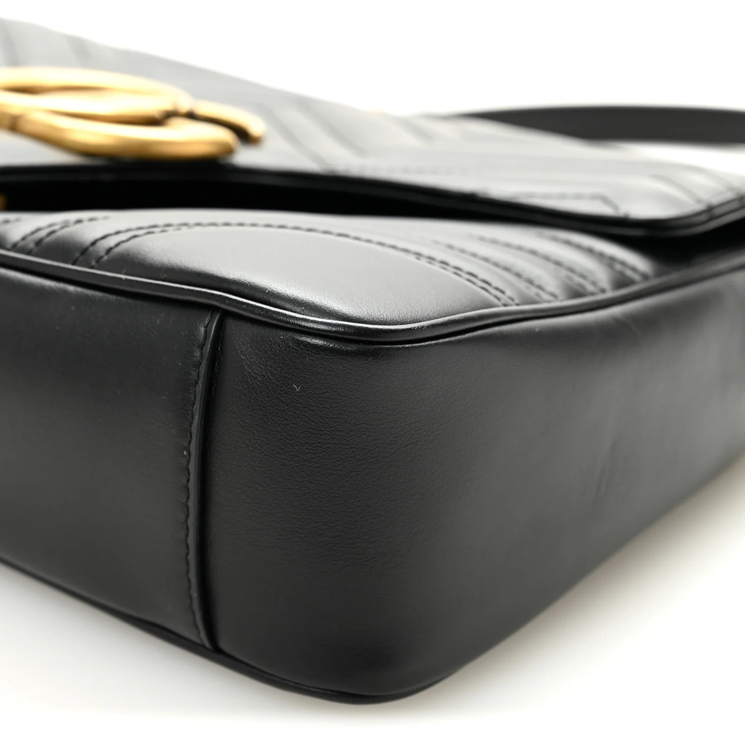 Calfskin Matelasse Medium GG Marmont Shoulder Bag Black - Image 10