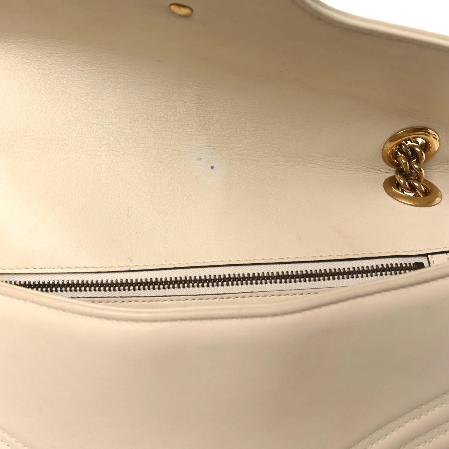 Calfskin Matelasse Medium GG Marmont Shoulder Bag White - Image 10