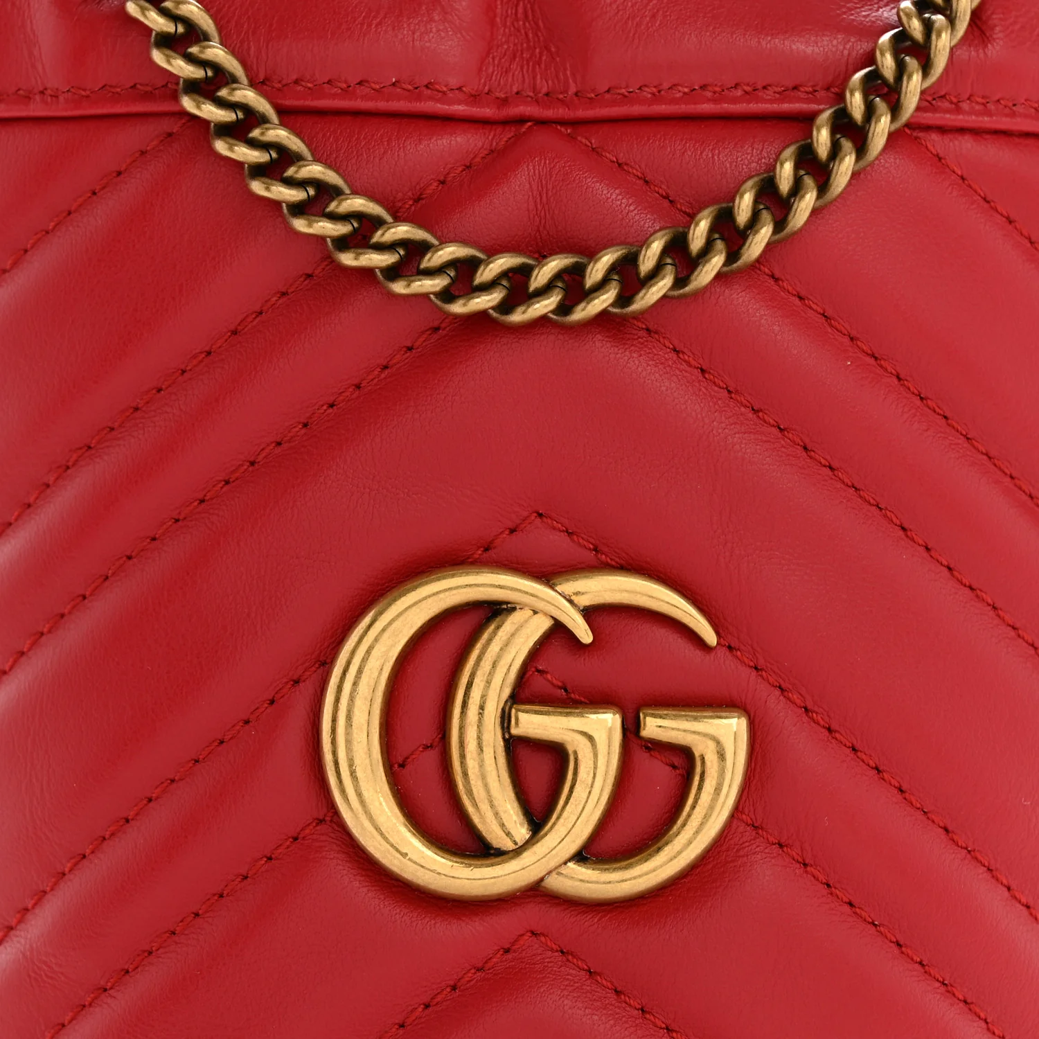 Calfskin Matelasse Mini GG Marmont 2.0 Bucket Bag Hibiscus Red - Image 11
