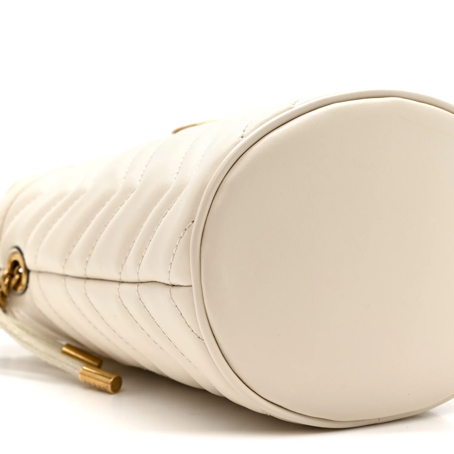 Calfskin Matelasse Mini GG Marmont 2.0 Bucket Bag White - Image 9
