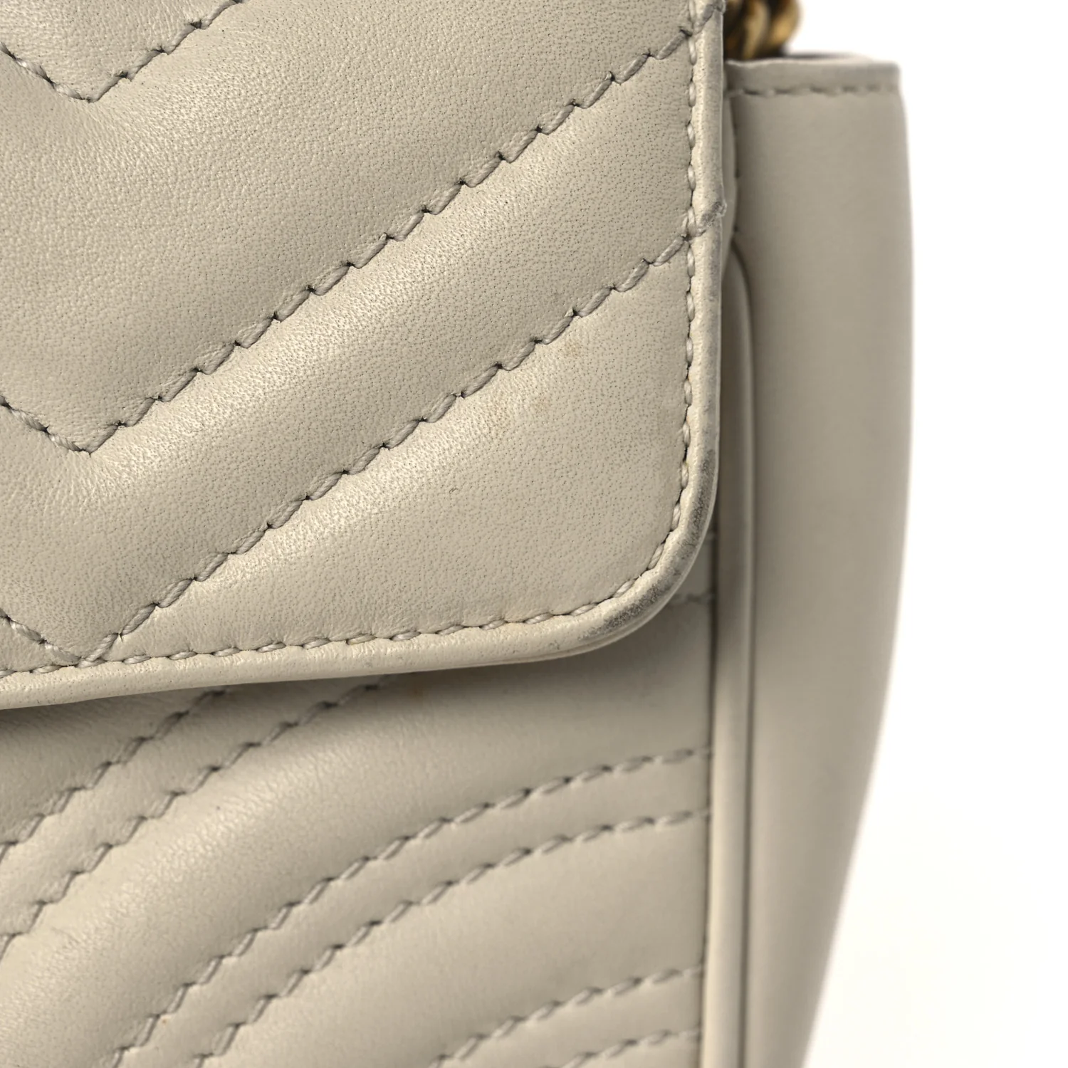 Calfskin Matelasse Mini GG Marmont Shoulder Bag White - Image 16