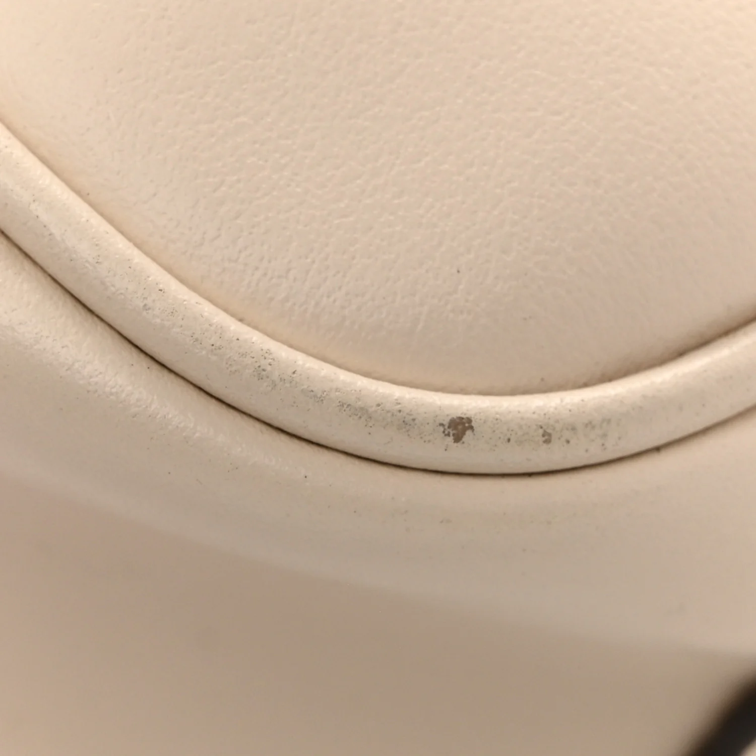 Calfskin Matelasse Mini GG Marmont Shoulder Bag White - Image 13