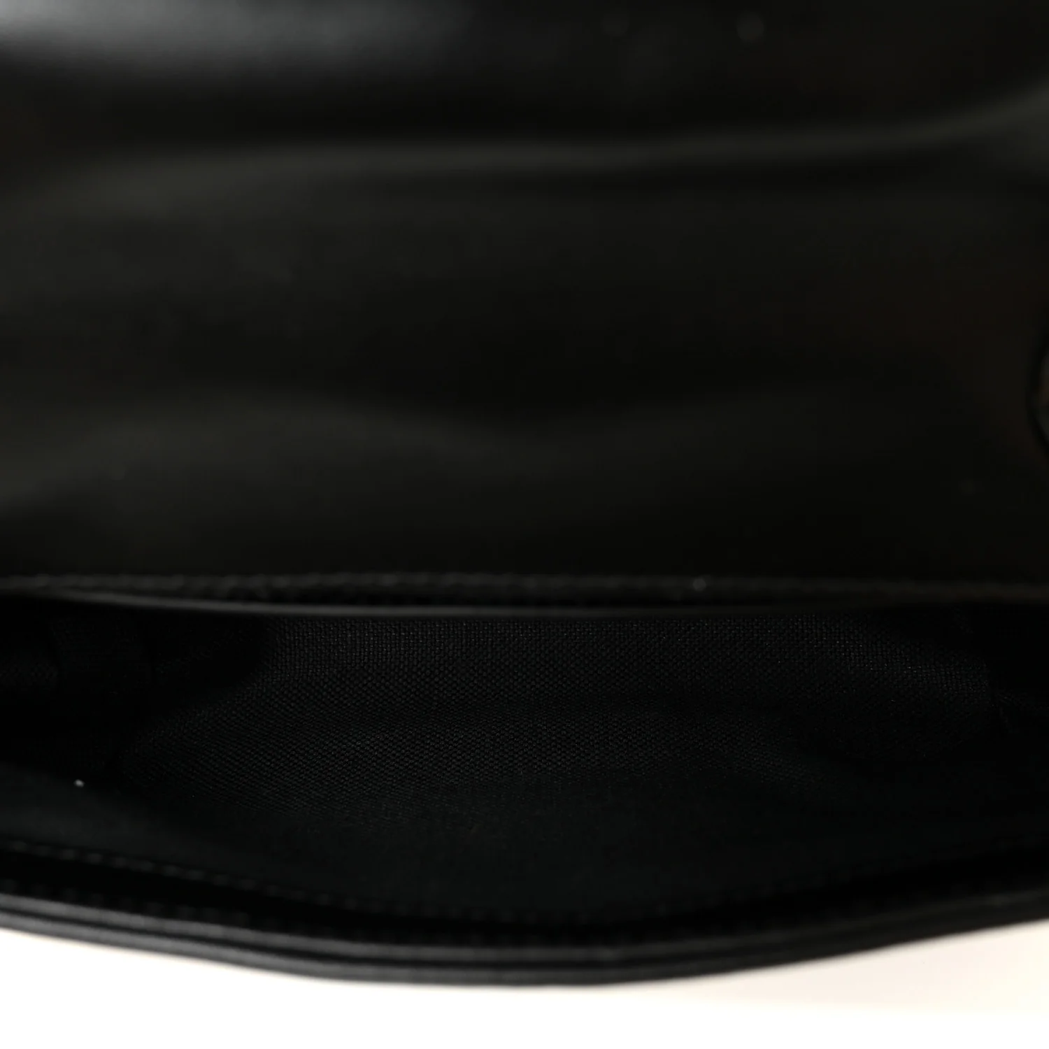 Calfskin Matelasse Monochrome Mini GG Marmont Shoulder Bag Black - Image 5