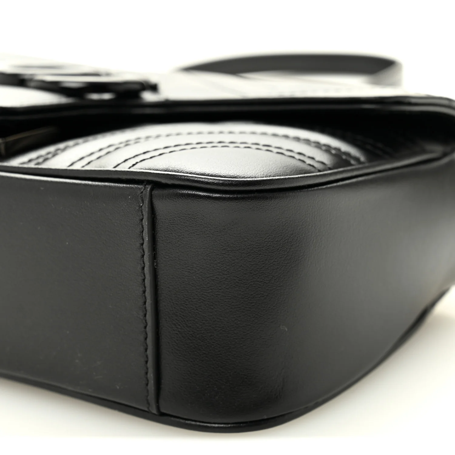 Calfskin Matelasse Monochrome Mini GG Marmont Shoulder Bag Black - Image 9