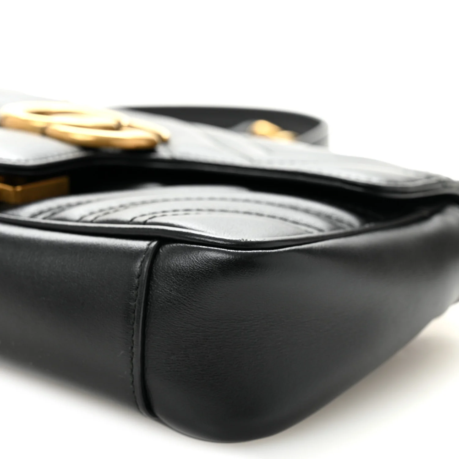 Calfskin Matelasse Small GG Marmont Shoulder Bag Black - Image 10