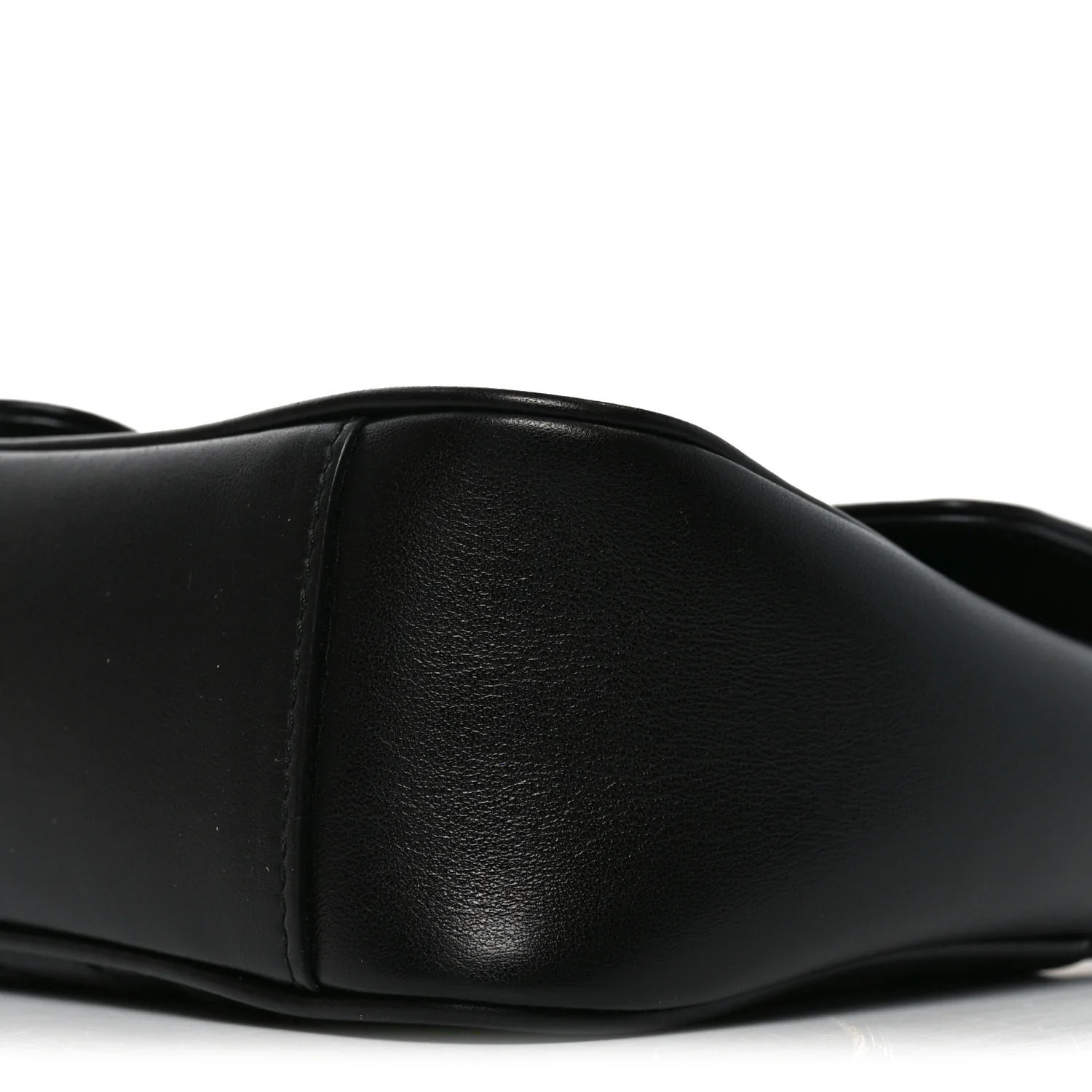 Calfskin Matelasse Small GG Marmont Shoulder Bag Black - Image 10