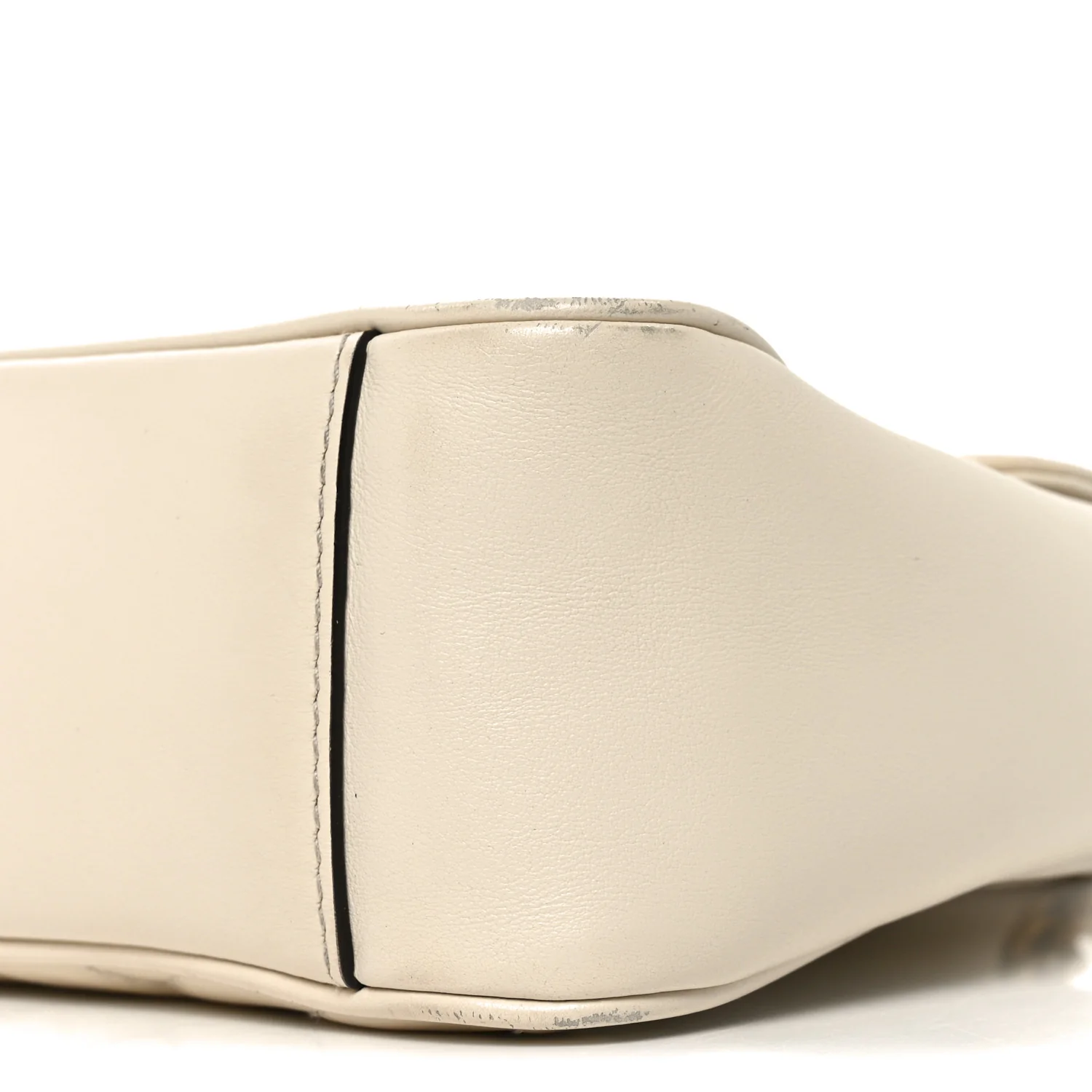 Calfskin Matelasse Small GG Marmont Shoulder Bag White - Image 9