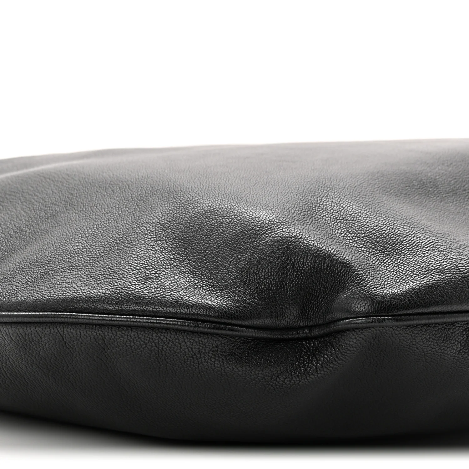 Calfskin Wave Hobo Black - Image 9