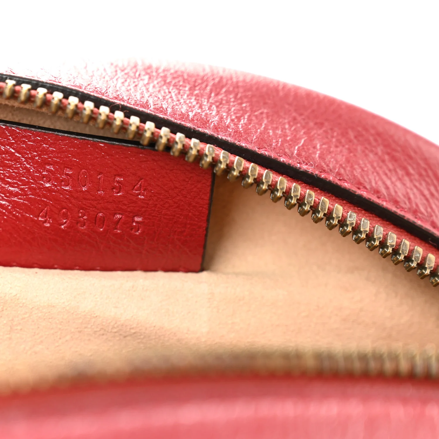 Glazed Calfskin Matelasse Heart Mini GG Marmont Round Shoulder Bag Romantic Cerise - Image 7