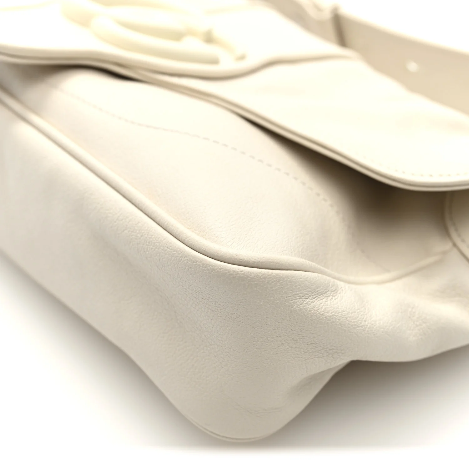 Goatskin Small GG Monochrome Aphrodite Shoulder Bag Mystic White - Image 9