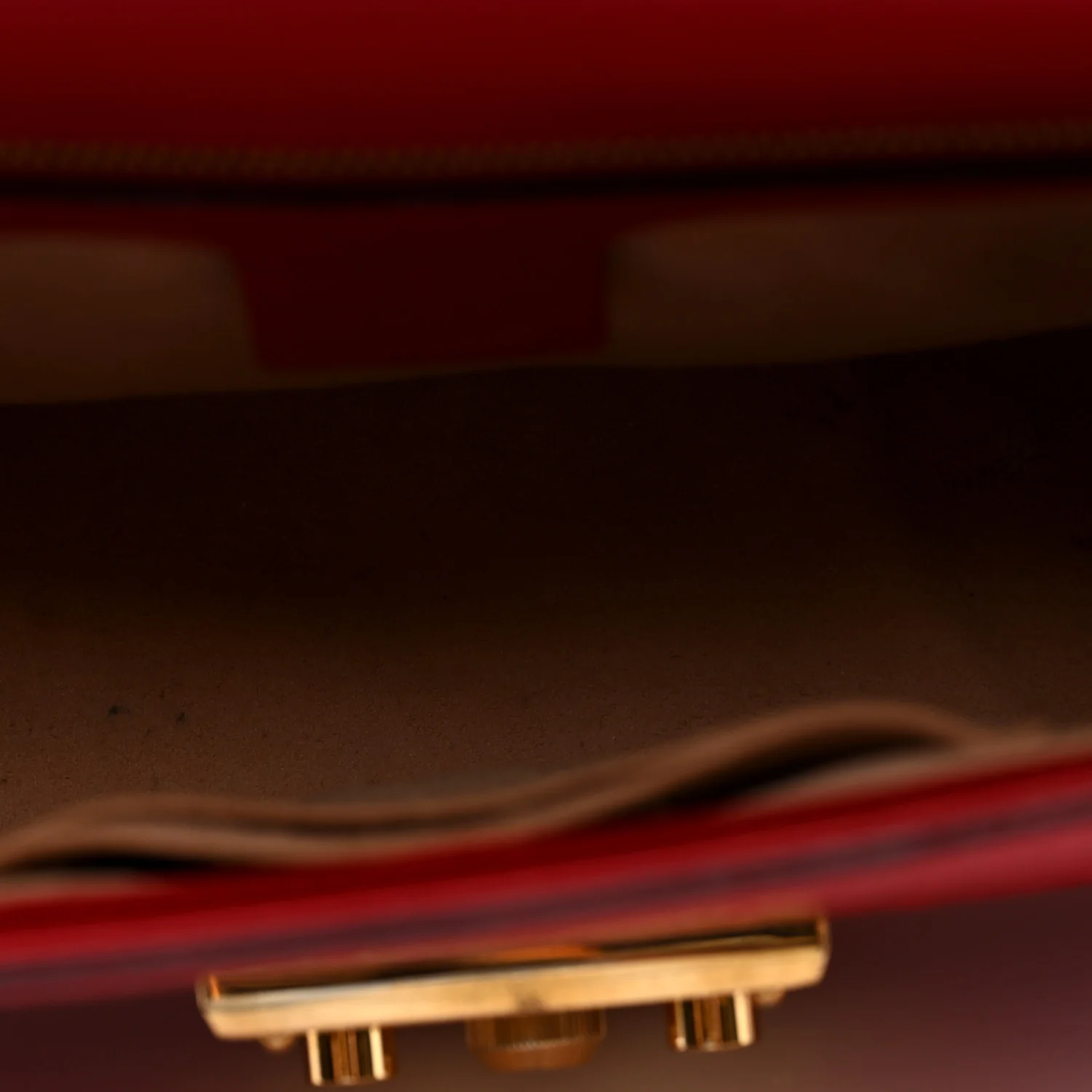 Guccissima Medium Padlock Shoulder Bag Hibiscus Red - Image 5