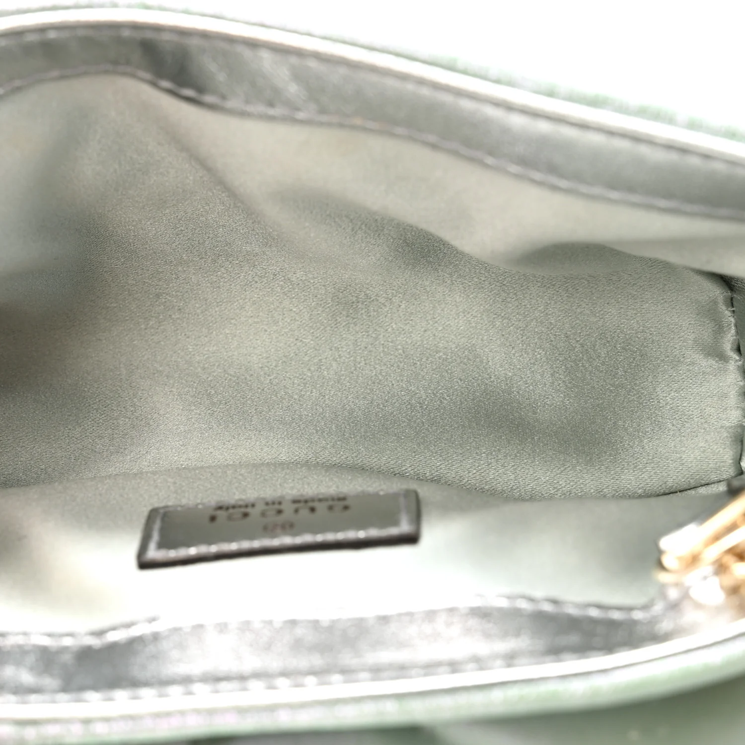 Iridescent Nappa Chevron Matelasse Super Mini GG Marmont Shoulder Bag Green Iridescent - Image 5