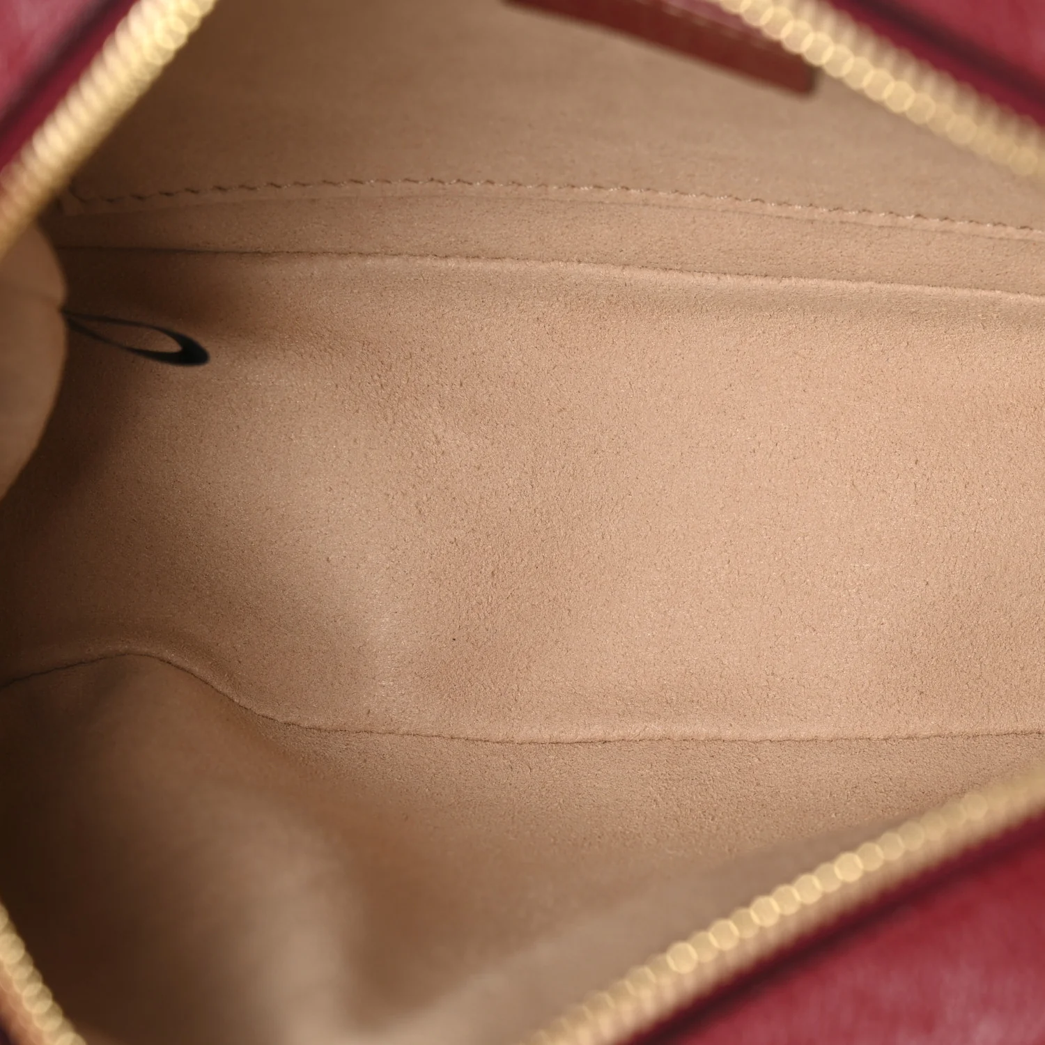 Monogram Azalea Calfskin Matelasse Diagonal Small GG Marmont Chain Shoulder Bag Beige Ebony New Cherry Red - Image 5