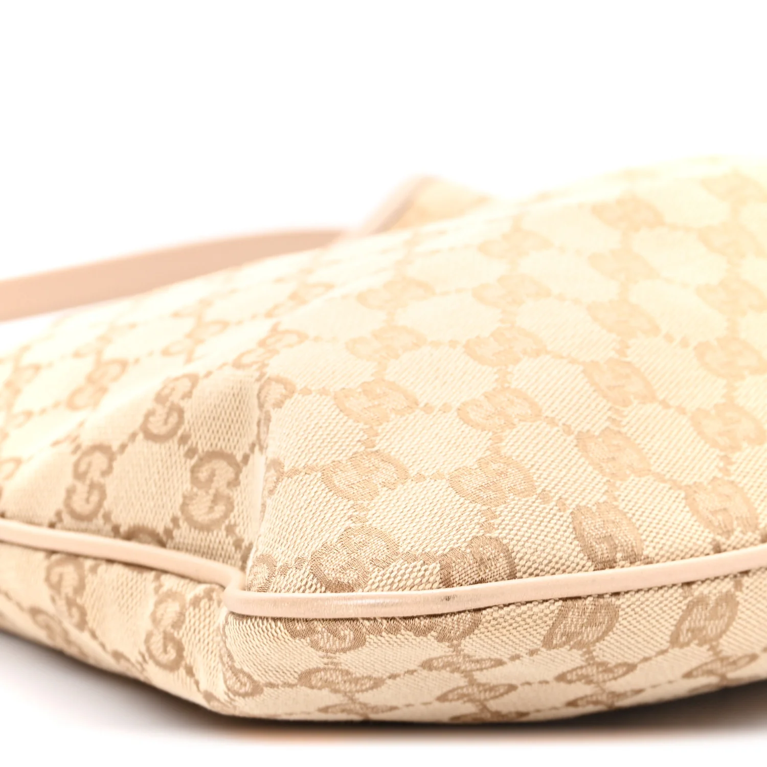Monogram Medium New Britt Hobo Beige - Image 10