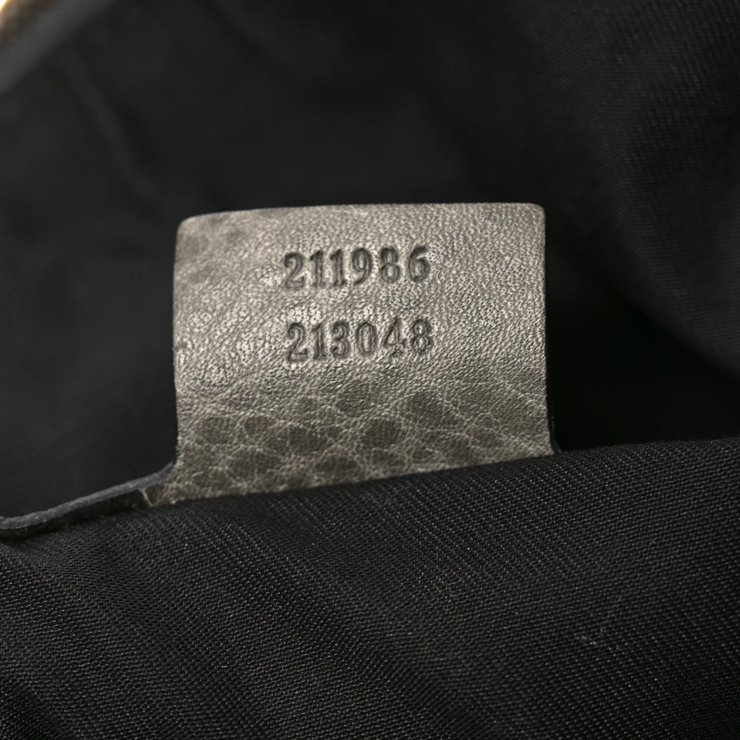 Monogram Medium Pelham Hobo Grey - Image 7