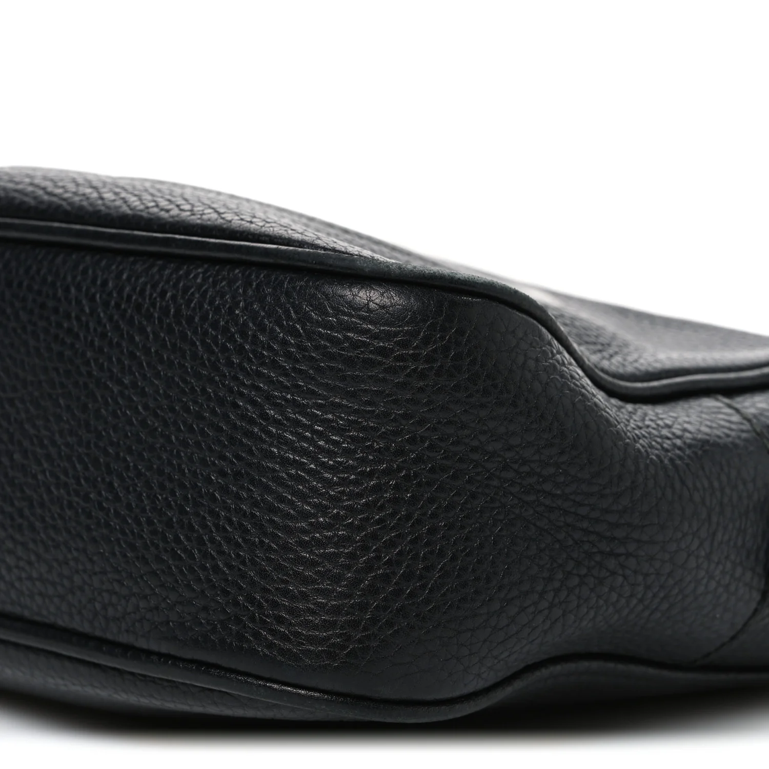 Pebbled Calfskin Small Soho Disco Bag Black - Image 10