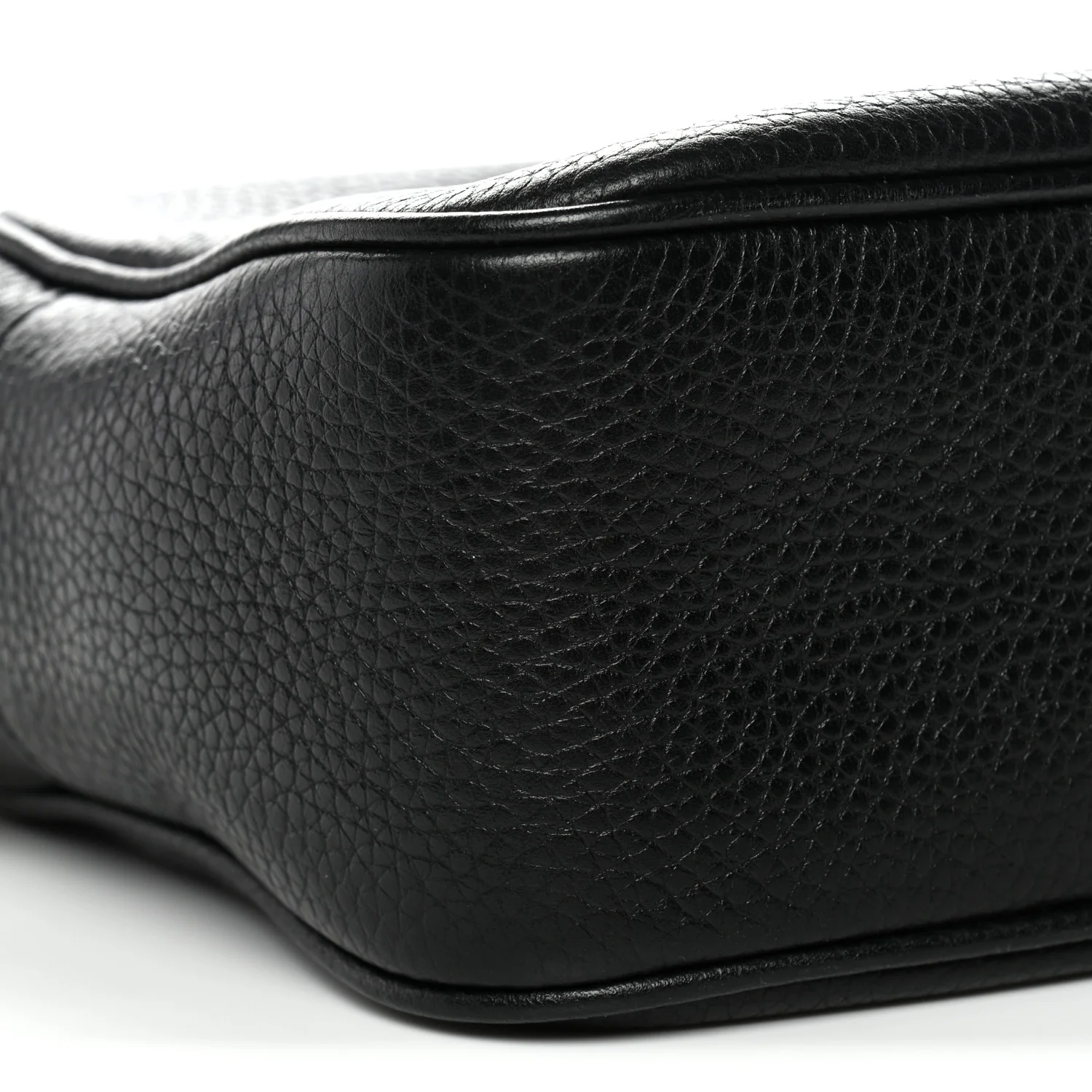 Pebbled Calfskin Small Soho Disco Bag Black - Image 9