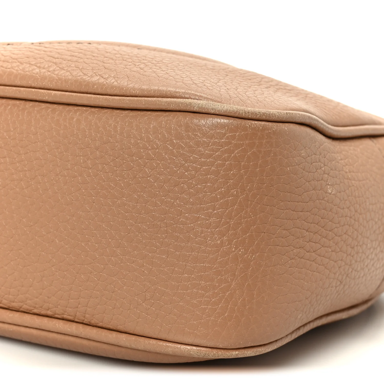 Pebbled Calfskin Small Soho Disco Bag Camelia - Image 11