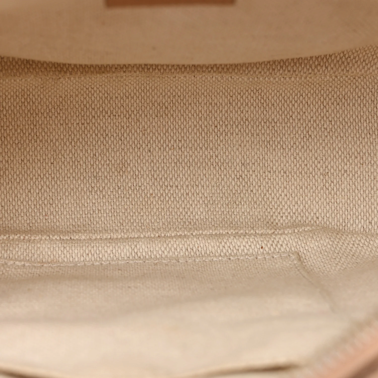 Pebbled Calfskin Small Soho Disco Bag Camelia - Image 5