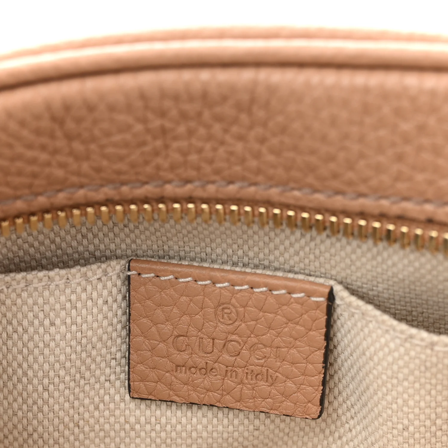 Pebbled Calfskin Small Soho Disco Bag Camelia - Image 6