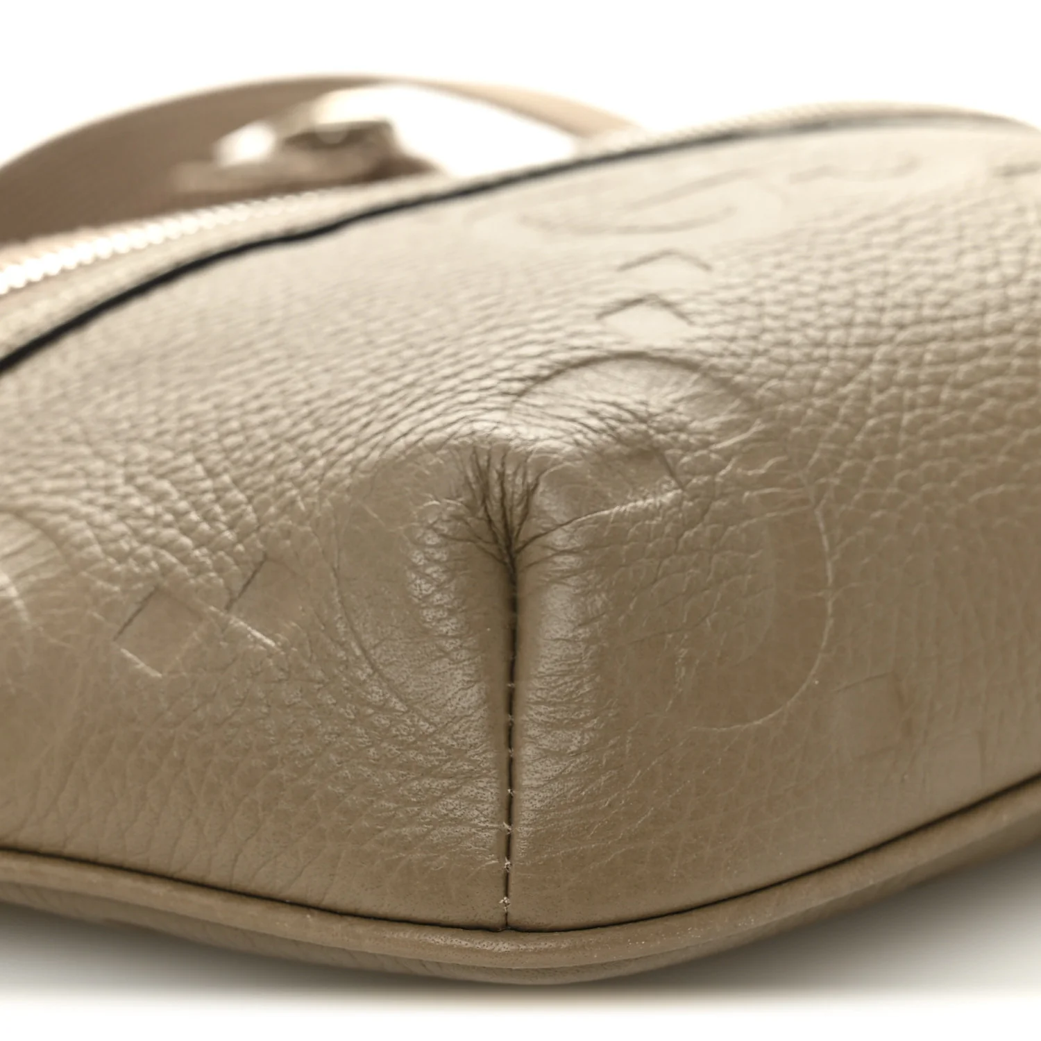 Piuma Calfskin Jumbo GG Embossed Small Belt Bag Good Taupe - Image 9