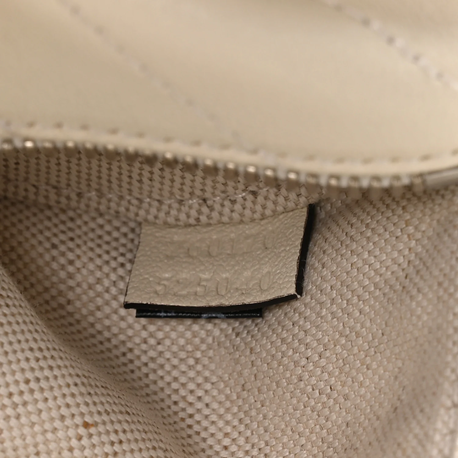 Sakai Be Green Calfskin Diagonal Stitched Mini Blondie Barrel Shoulder Bag Mystic White - Image 7